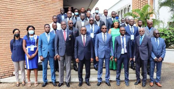 Les avancées technologiques, un potentiel extraordinaire pour l’éducation et le développement (Dir cab Plan)