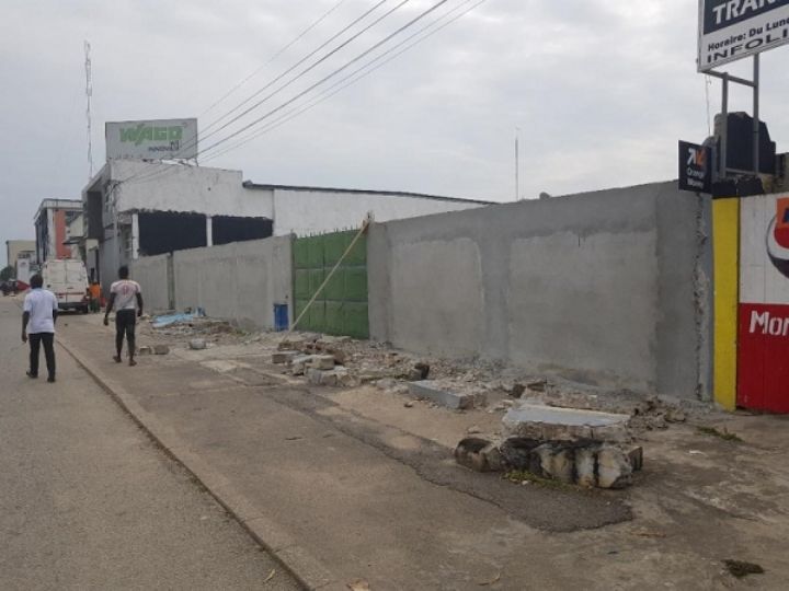 Conflit foncier : Un terrain sur le Vge au cœur d’une arnaque, un ministre proche de Ouattara dans le dossier, la justice interpellée