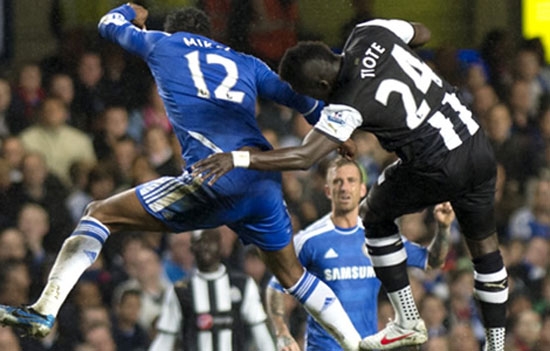 Football-Premier League (Chelsea-Newcastle : 0-2) Tioté Cheick gravement blessé et évacué à l`hôpital