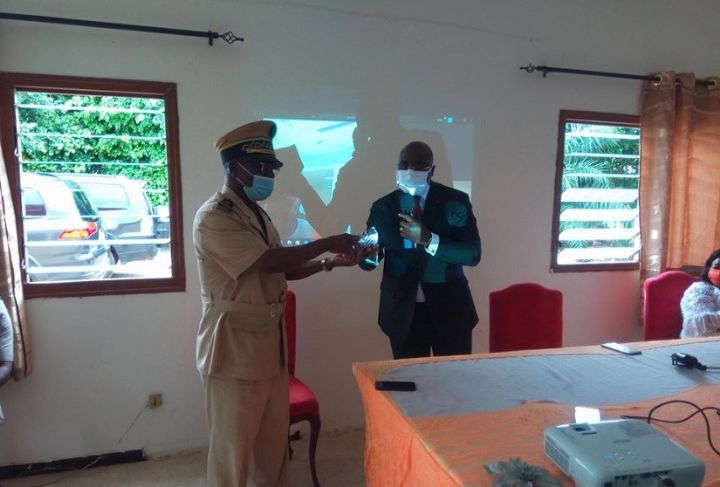 Covid-19 : Le président du Sénat relance les activités des artisans de Toumodi