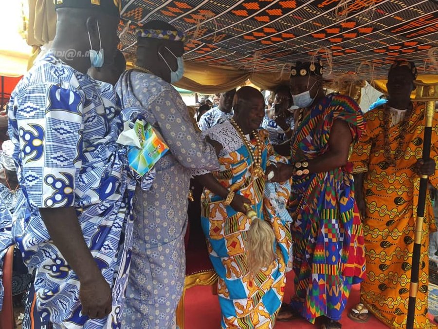 Toumodi: le nouveau chef du village de Kpouébo, Nanan Molou II, intronisé