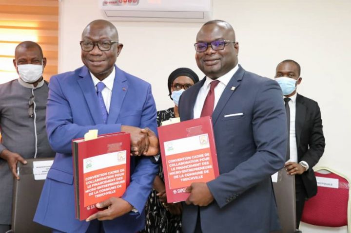 Treichville /Pour le financement des projets jeunes et femmes : le maire  met en place des fonds sociaux