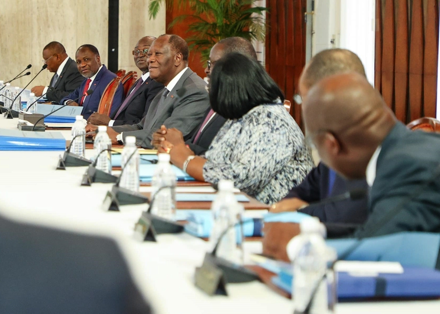 Santé : Un code de déontologie pour protéger la pratique professionnelle des infirmières et sages-femmes adopté en Conseil des ministres