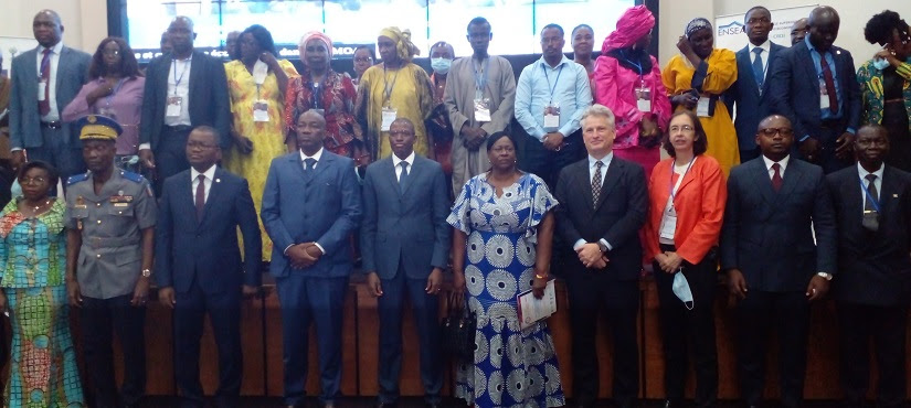 Un colloque international sur le genre et la croissance ouvert à Abidjan