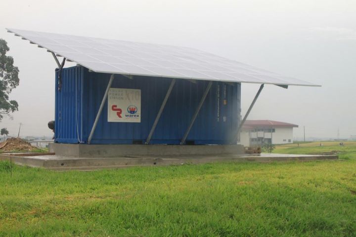 Energies renouvelables: don d’une mini-centrale électrique solaire à l’UNA