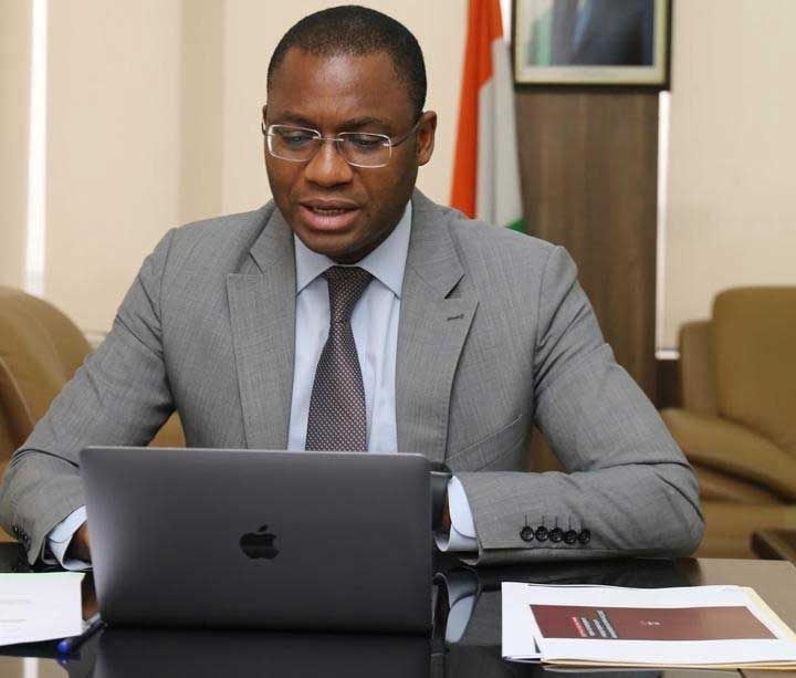 Covid-19 : L’UNESCO en guerre contre les FAKE NEWS