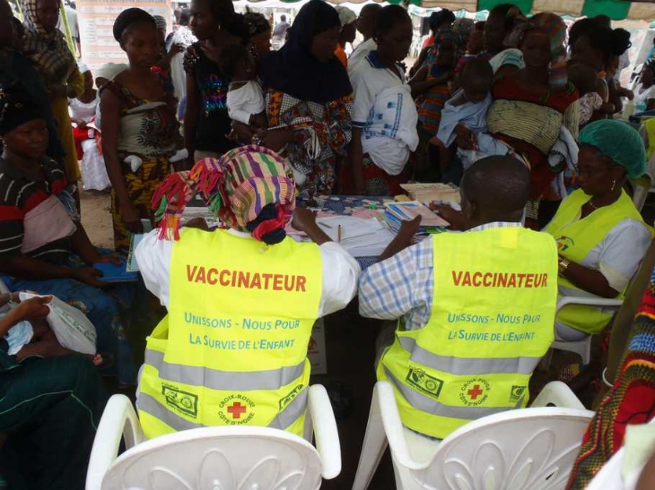 Man: Les enfants du quartier Campus vaccinés contre la méningite