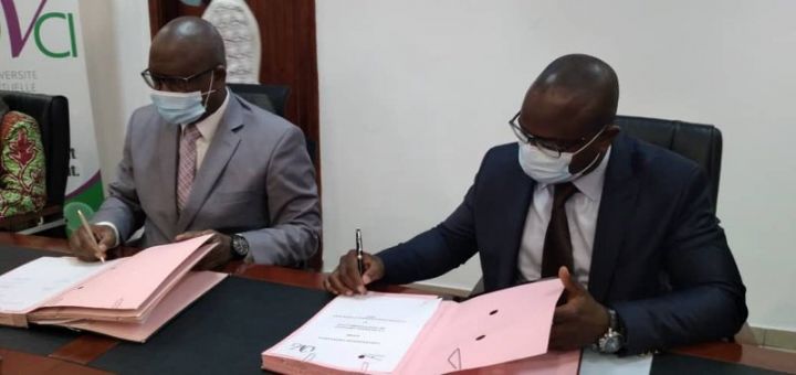 Signature d’une convention pour l’insertion professionnelle des étudiants de l’Université virtuelle de Côte d’Ivoire