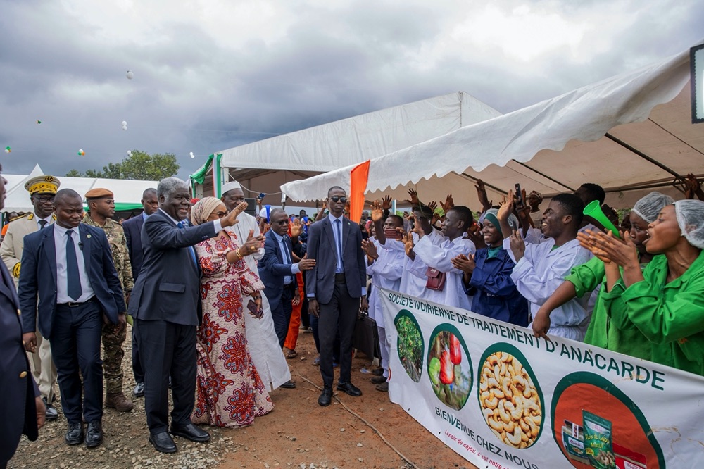 Université d’Odienné : le Premier Ministre Beugré Mambé pose la première pierre