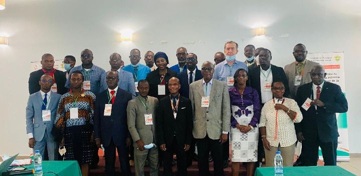 Les textes de base de la médaille d’honneur du travail actualisés au cours d’un atelier