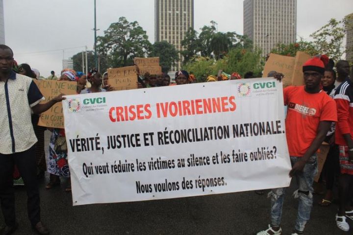 Des victimes de la crise post-électorale manifestent à Abidjan contre l’impunité