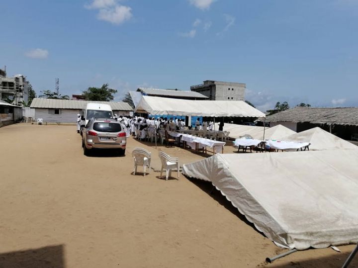 Côte d’Ivoire: une église Harris tient un culte en violation des mesures barrières, selon la police