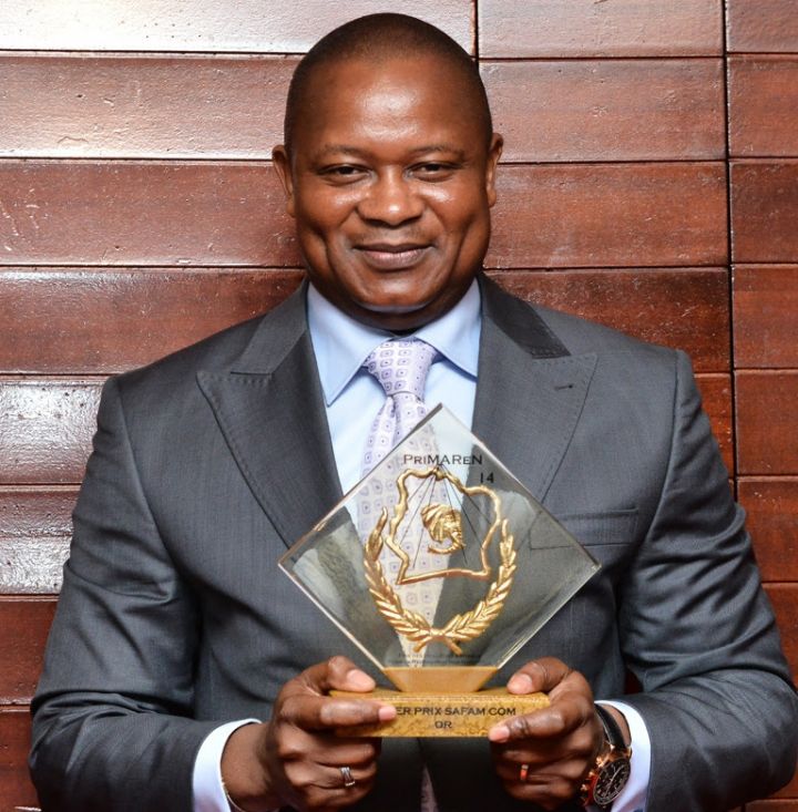 Un réseau professionnel distingue un cadre du Trésor ivoirien pour ses actions sociales