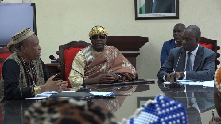 Un symposium des leaders traditionnels africains sur la préservation de la paix s’ouvre à Abidjan