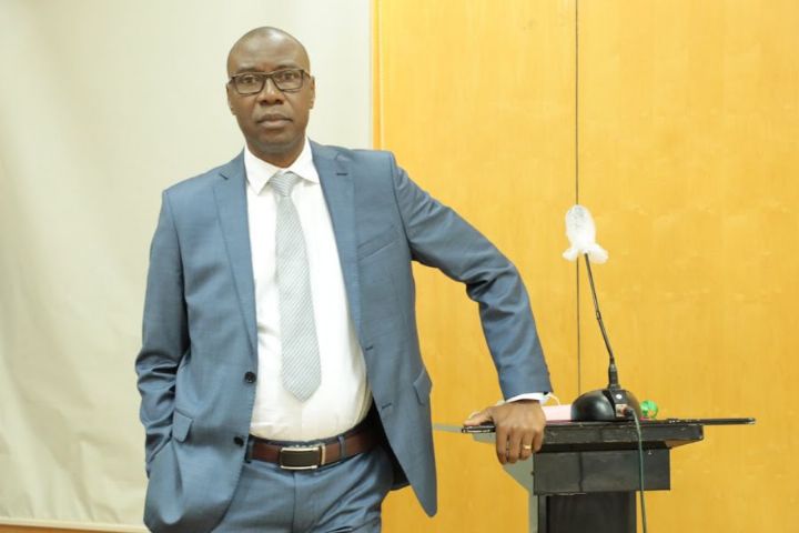 Côte d’Ivoire: les journaux partisans exhortés à se départir du 