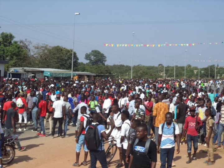 Marche de protestation d’étudiants à Bouaké pour condamner l’assassinat d’un des leurs