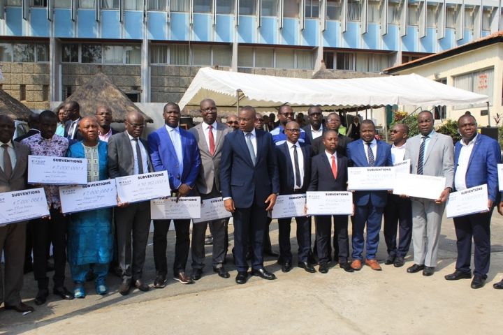 Côte d’Ivoire: plus de 10 milliards FCFA octroyés par l’État à la presse de 2009 à 2019 (Ministre)