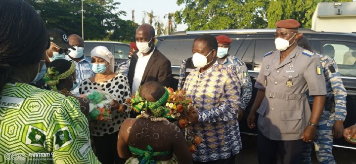 Bédié regagne Daoukro après un an d’absence