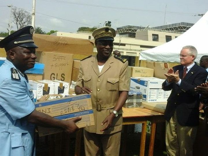 Double cérémonie d’inauguration du centre polyvalent et remise d’équipements à la préfecture de police de Man