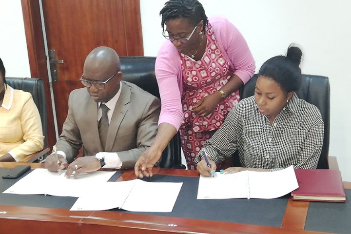 TIC : l’Université Virtuelle de Côte d’Ivoire signe un partenariat avec Yirtek