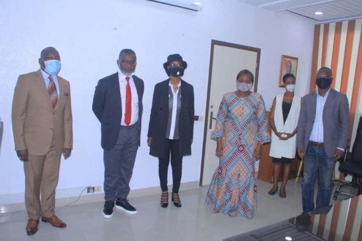 Après une audience avec la veuve de N’ST Cophie’s : la ministre de la Culture annonce la prise en charge des obsèques de l’artiste par le Président de la République