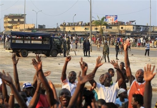 Côte d`Ivoire: l`armée ferme les frontières