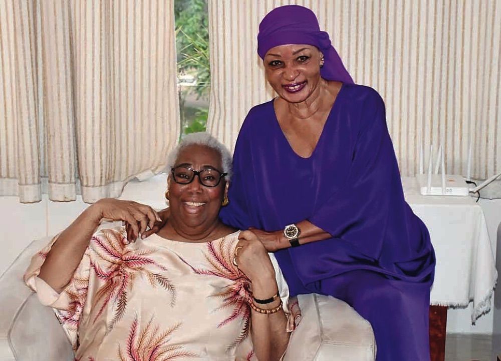 Visite de courtoisie : Mme Bédié chez Mme Thérèse Houphouët, Kablan Duncan et Simone Gbagbo