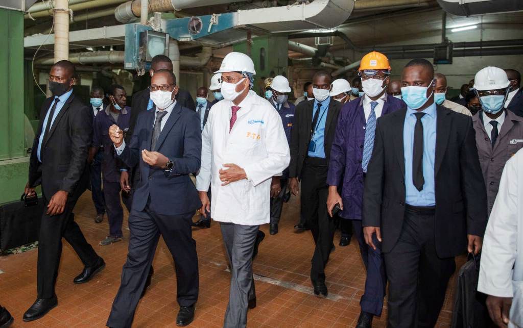 Industrie textile : le Premier Ministre Patrick Achi annonce la relance prochaine des activités de l'usine Gonfreville