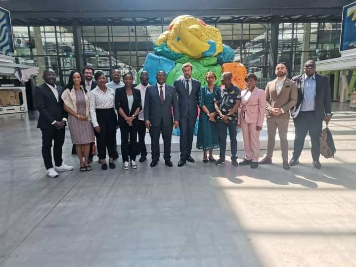 VivaTech 2023 Paris : le ministre Amadou Coulibaly fait une visite d'imprégnation à la Station F