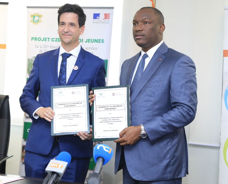 Volontariat international: signature d'un avenant à Abidjan pour renforcer le programme de mobilité croisée entre la Côte d'Ivoire et la France