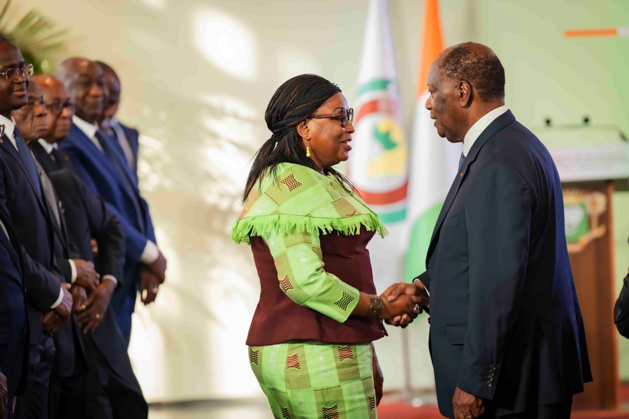 Discours du Président de la République, S.E.M. Alassane OUATTARA, lors de la cérémonie d'échange de vœux du Nouvel An avec le Monde Académique, les Dirigeants d'Entreprises publiques, le Secteur privé et la Société civile