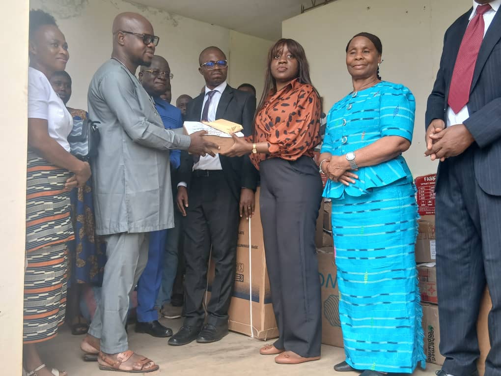 Yamoussoukro / Hôpital Psychiatrique de Saint Vincent de Paul: L’Eglise MIEDA fait des dons d’une valeur de 8 millions FCFA