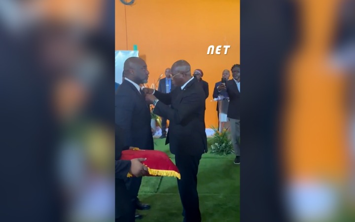 Distinction: DOH Serge Arsène fait Officier de l’Ordre du Mérite Sportif par le ministre des Sports Adjé Silas Metch.