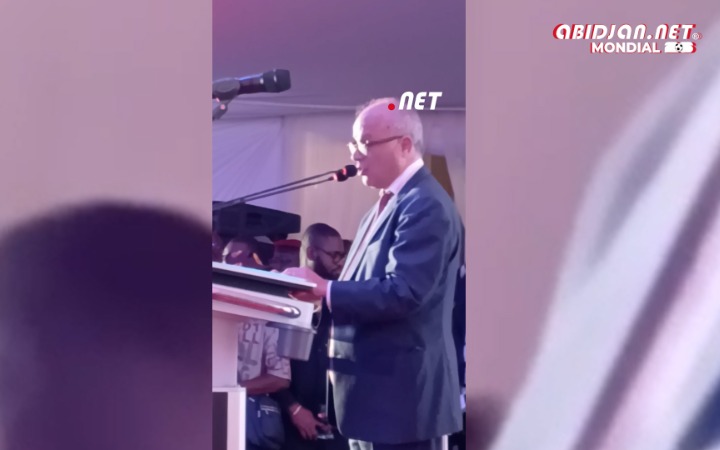 Allocutions officielles de SEM l'Ambassadeur de France et de la Ministre Kaba Nialé à l’ambassade de France.
