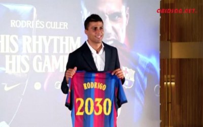 Le FC Barcelone officialise l'arrivée du champion du monde espagnol Rodri