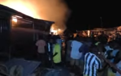  Incendie au marché de Bondoukou : le gouvernement apporte son soutien aux sinistrés